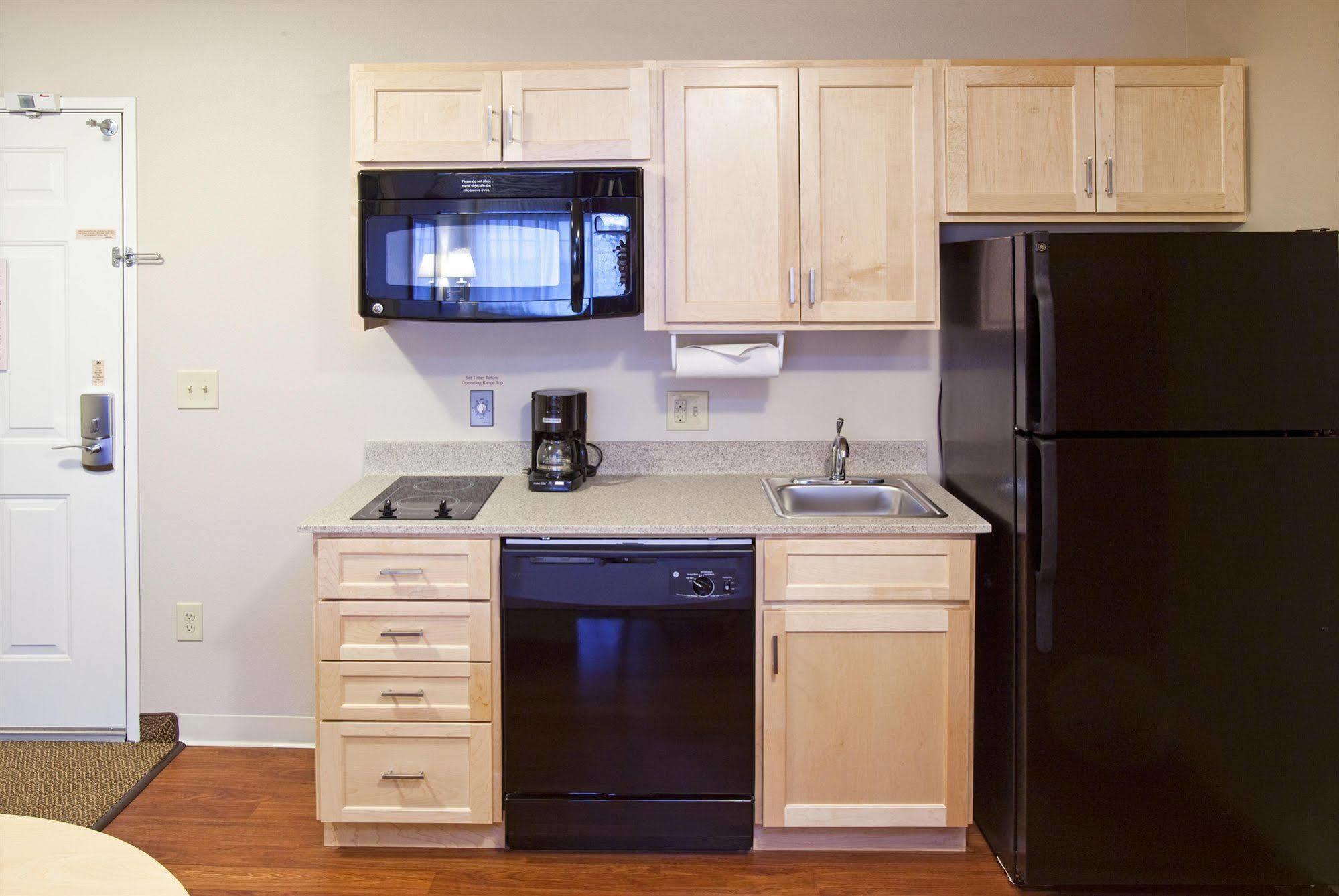 Candlewood Suites Minot By Ihg Εξωτερικό φωτογραφία